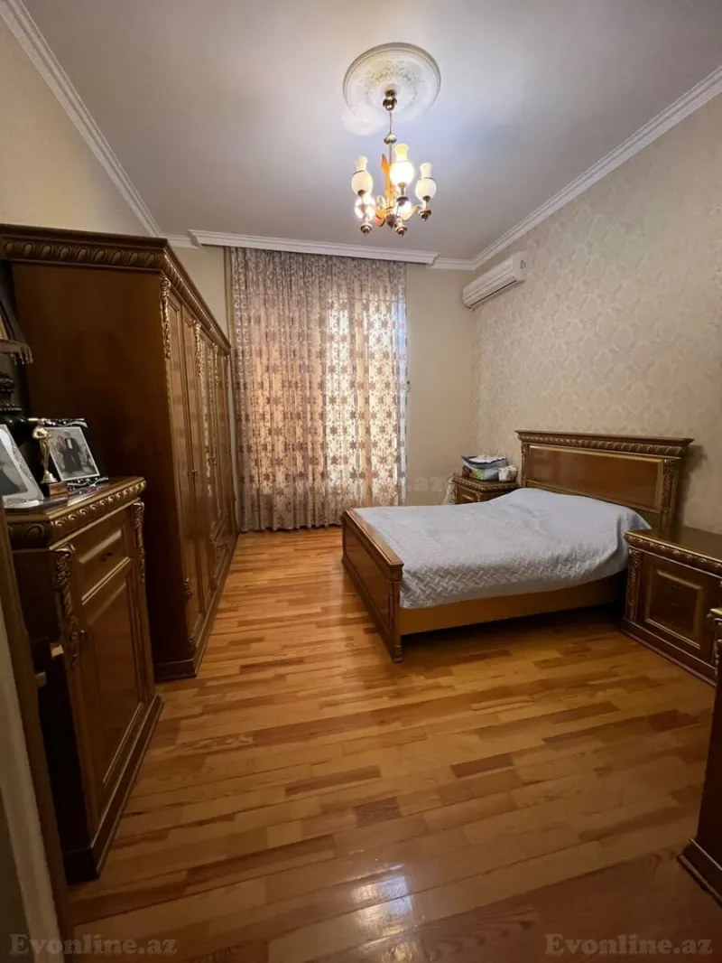 Satılır 7 otaqlı Həyət evi 298 m² Azadlıq prospekti m. - şəkil 5