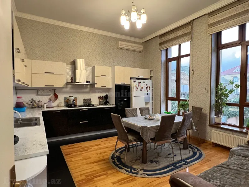 Satılır 7 otaqlı Həyət evi 298 m² Azadlıq prospekti m. - şəkil 10