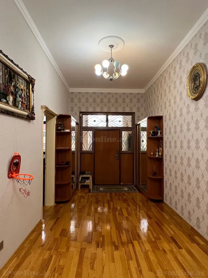 Satılır 7 otaqlı Həyət evi 298 m² Azadlıq prospekti m. - şəkil 11