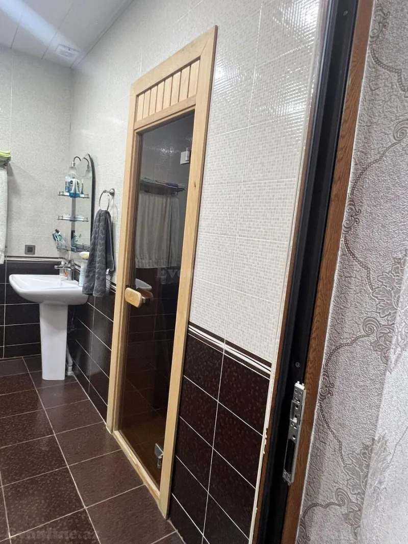 Satılır 7 otaqlı Həyət evi 298 m² Azadlıq prospekti m. - şəkil 14