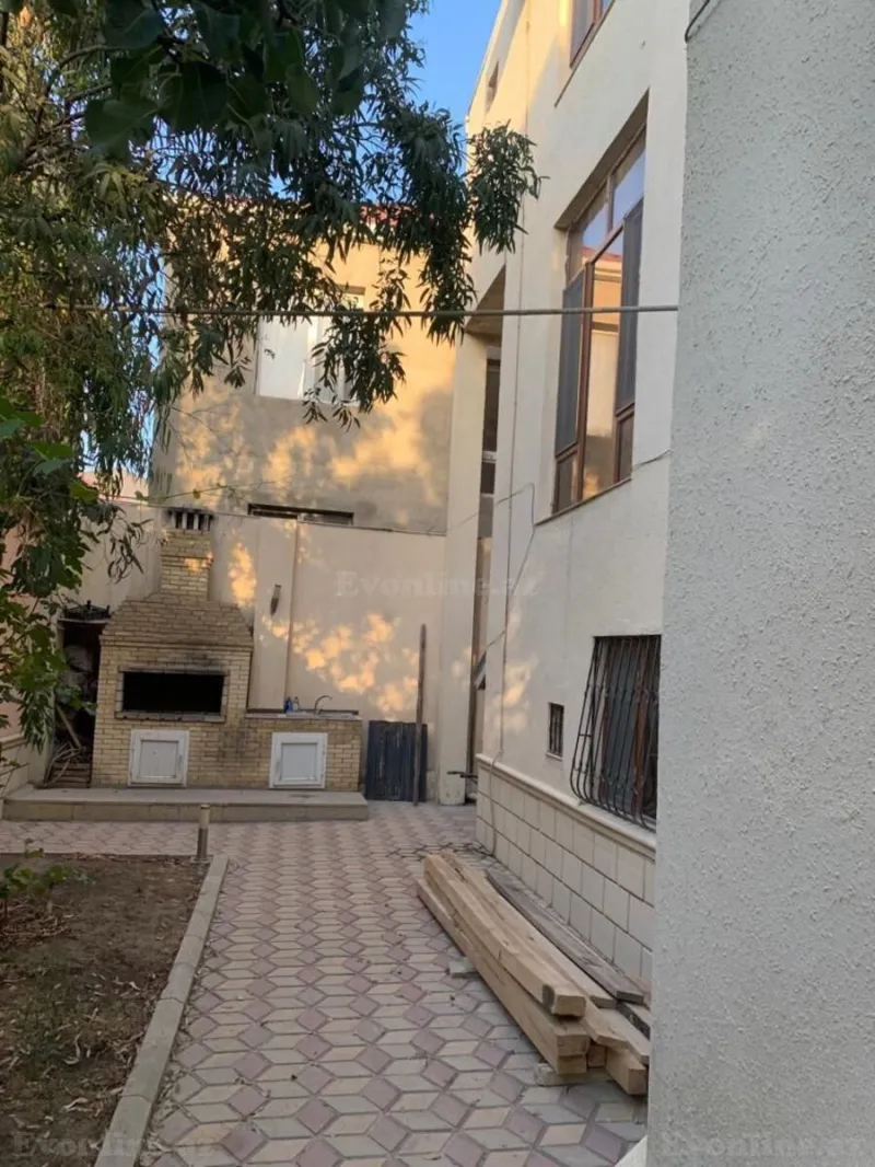 Satılır 7 otaqlı Həyət evi 298 m² Azadlıq prospekti m. - şəkil 24