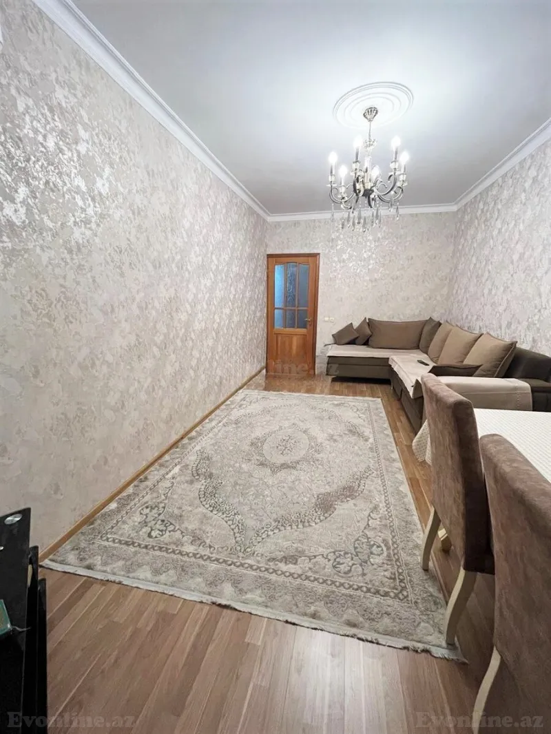 Satılır 2 otaqlı Mənzil Köhnə tikili 70 m² İnşaatçılar m. - şəkil 2