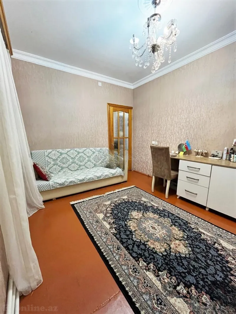 Satılır 2 otaqlı Mənzil Köhnə tikili 70 m² İnşaatçılar m. - şəkil 4