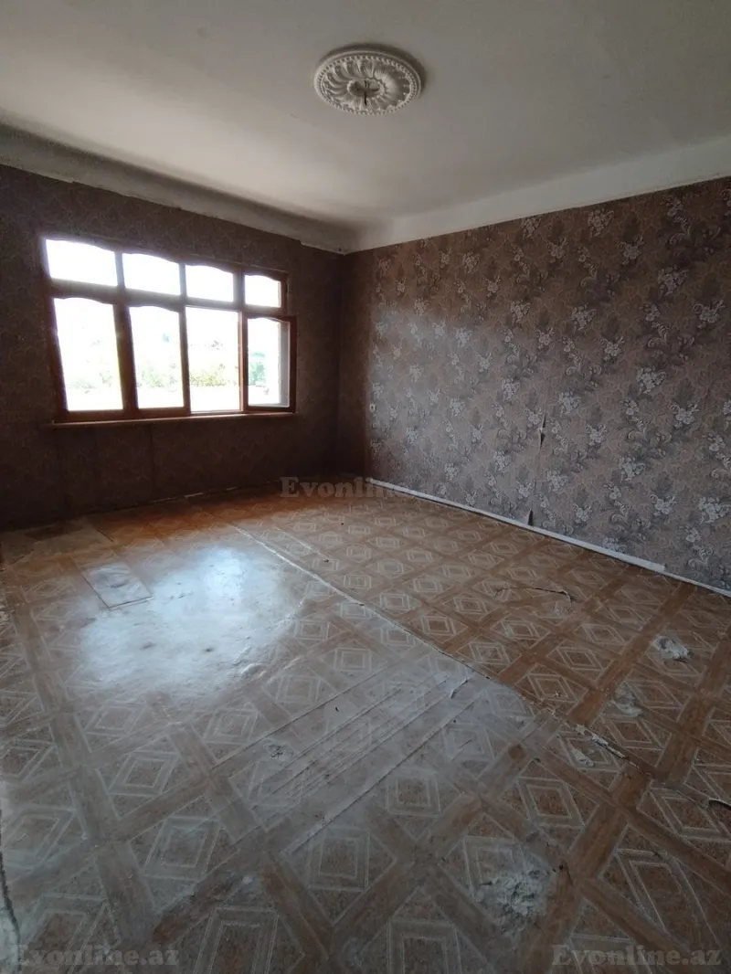 Satılır 3 otaqlı Mənzil Köhnə tikili 70 m² Sumqayıt