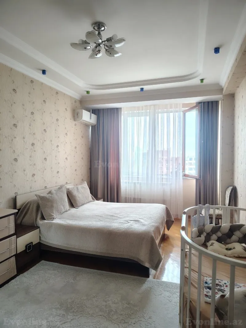 Satılır 4 otaqlı Mənzil Yeni tikili 155 m² 28 May m. - şəkil 7
