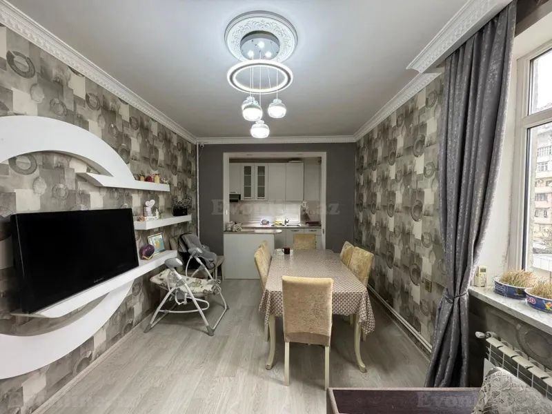 2 otaqlı Mənzil 45 m² Memar Əcəmi m. Satılır
