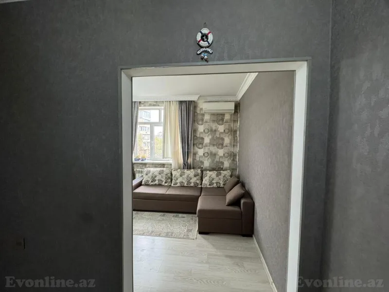 Satılır 2 otaqlı Mənzil Köhnə tikili 45 m² Memar Əcəmi m. - şəkil 4