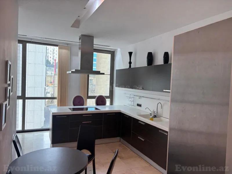 Kirayə verilir 4 otaqlı Mənzil Yeni tikili 195 m² Yasamal r. - şəkil 7