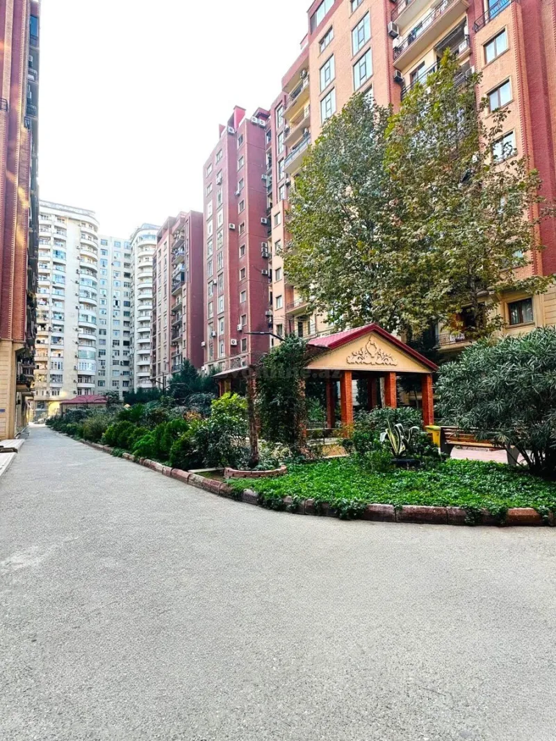 Satılır 3 otaqlı Mənzil Yeni tikili 165 m² Gənclik m. - şəkil 20