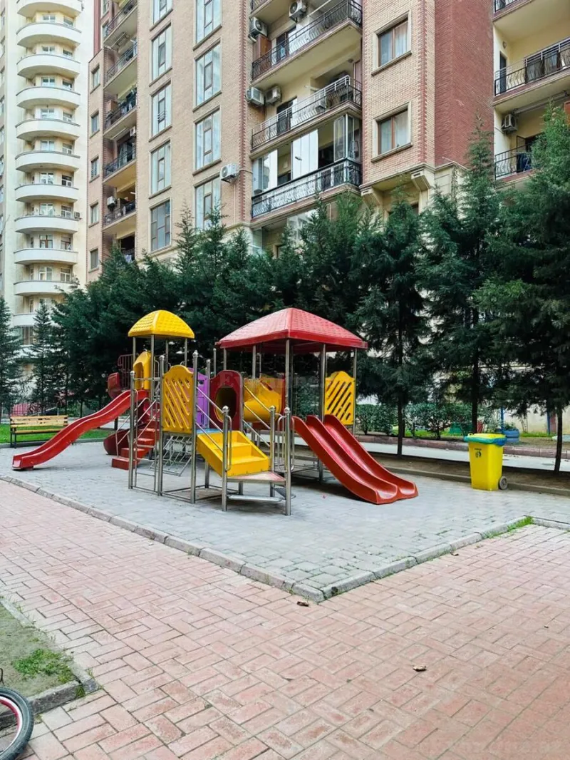 Satılır 3 otaqlı Mənzil Yeni tikili 165 m² Gənclik m. - şəkil 22