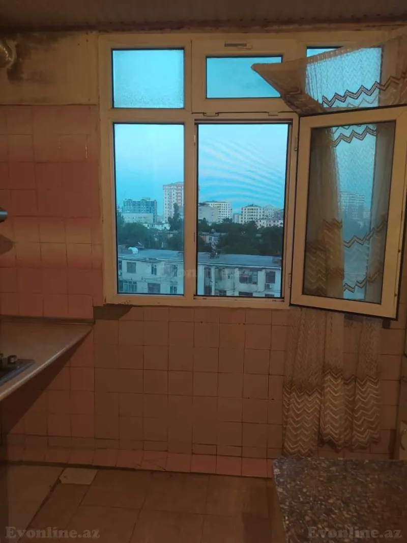 Kirayə verilir 2 otaqlı Mənzil Köhnə tikili 5 m² Memar Əcəmi m. - şəkil 9