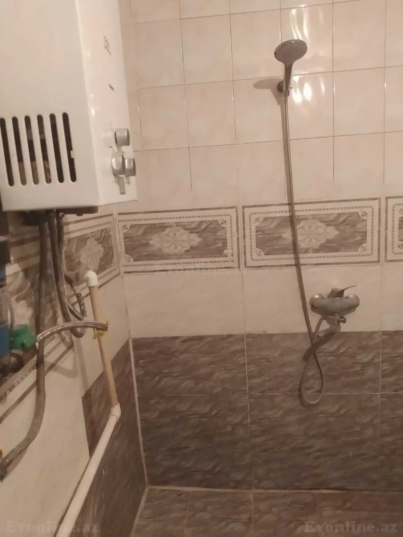 Kirayə verilir 2 otaqlı Mənzil Köhnə tikili 5 m² Memar Əcəmi m. - şəkil 19
