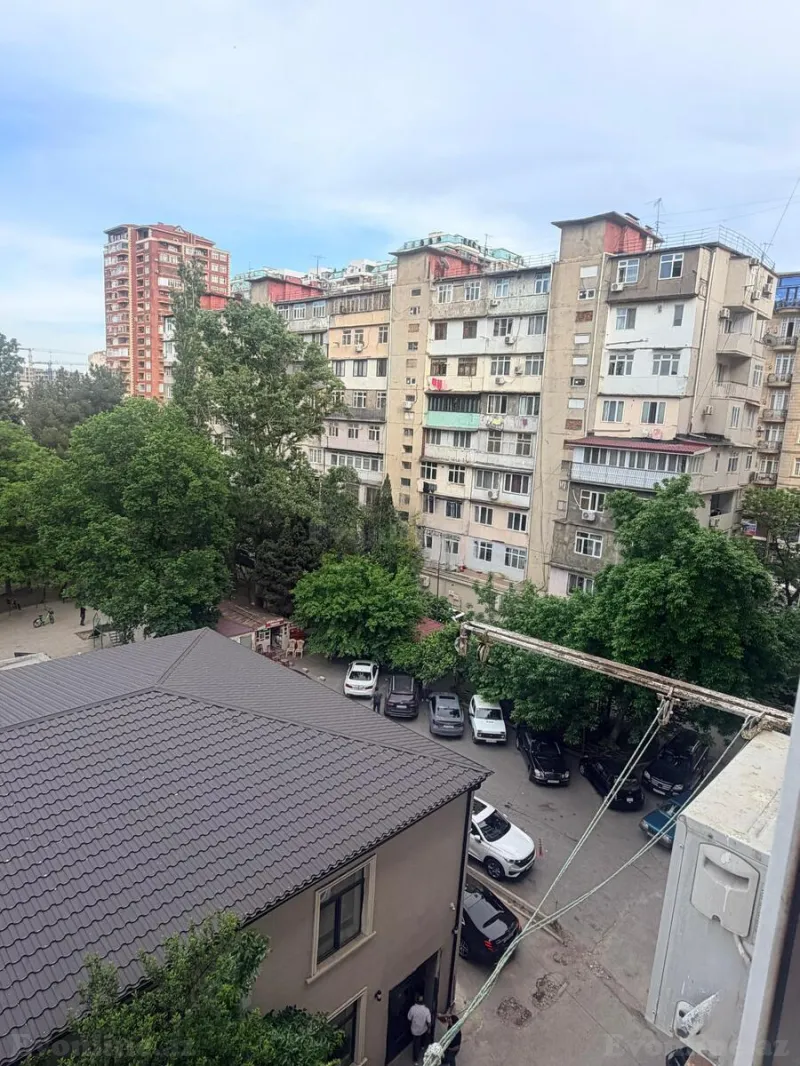 Satılır 3 otaqlı Mənzil Köhnə tikili 85 m² Nəsimi r. - şəkil 5