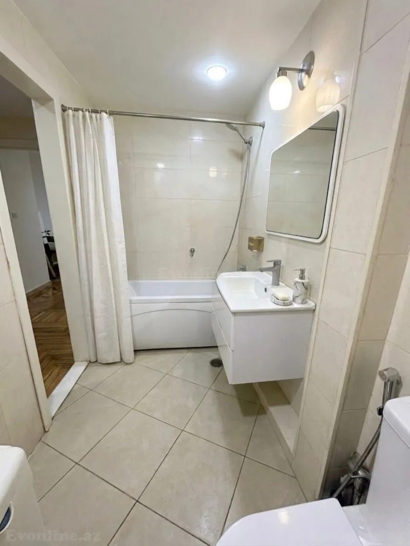 Satılır 3 otaqlı Mənzil Köhnə tikili 85 m² Nəsimi r. - şəkil 16