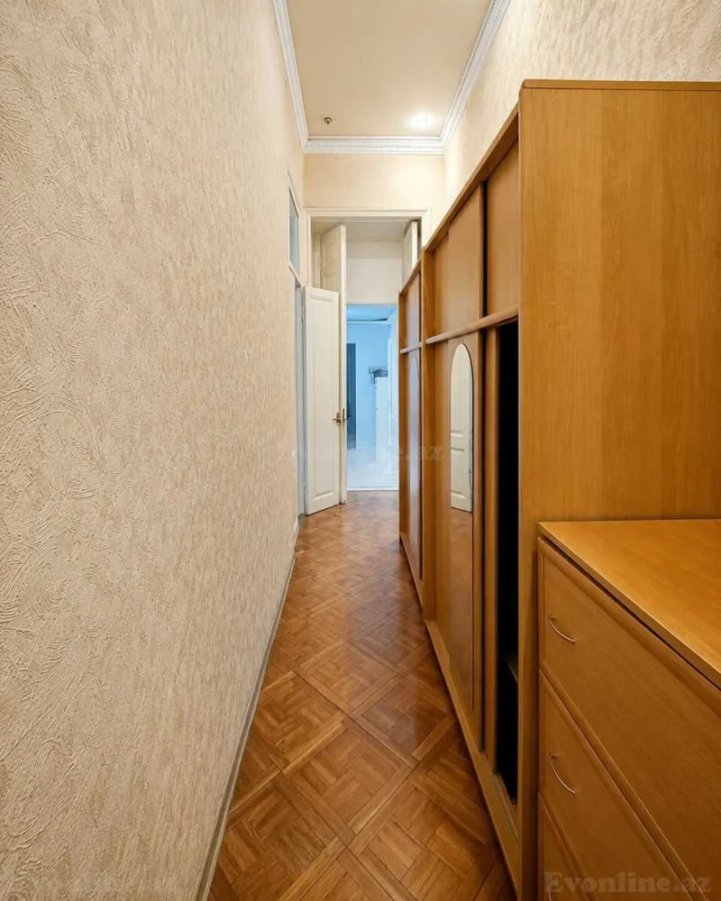Satılır 4 otaqlı Mənzil Köhnə tikili 120 m² Sahil m. - şəkil 20