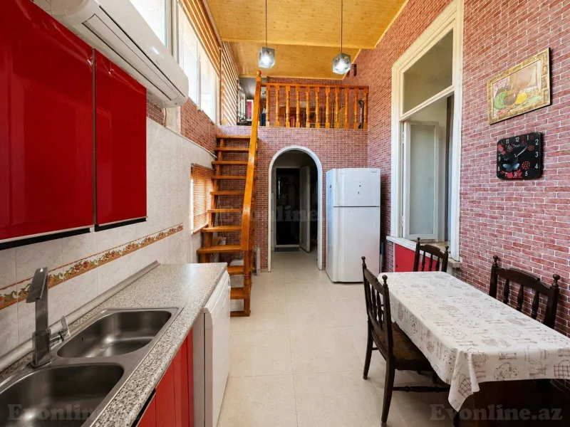Satılır 4 otaqlı Mənzil Köhnə tikili 120 m² Sahil m. - şəkil 22