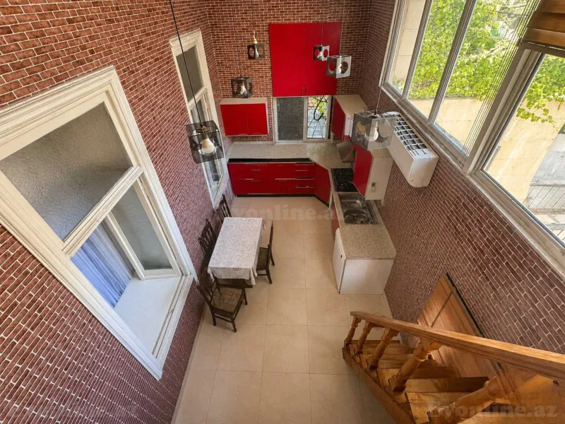 Satılır 4 otaqlı Mənzil Köhnə tikili 120 m² Sahil m. - şəkil 24