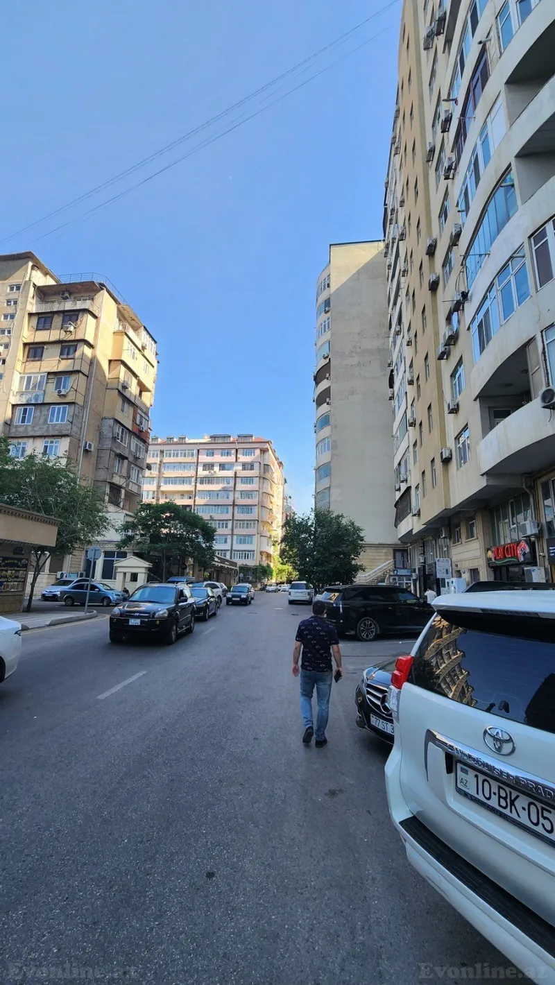 Kirayə verilir 3 otaqlı Mənzil Yeni tikili 220 m² Gənclik m. - şəkil 3