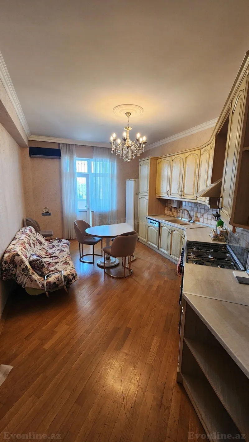 Kirayə verilir 3 otaqlı Mənzil Yeni tikili 220 m² Gənclik m. - şəkil 13