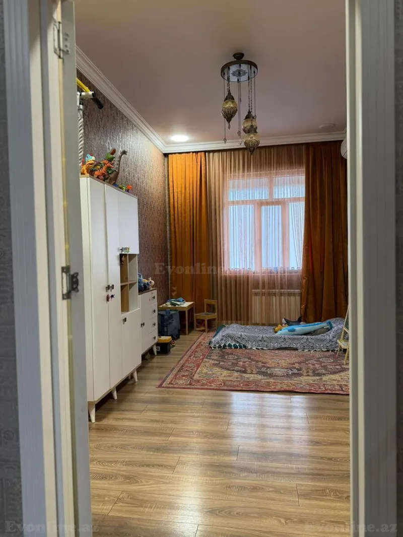 Satılır 4 otaqlı Mənzil Yeni tikili 154 m² İnşaatçılar m. - şəkil 6