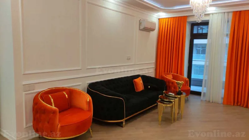 3 otaqlı Mənzil 148 m² 8 Noyabr m. Kirayə verilir