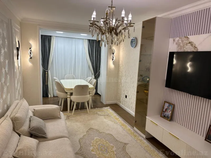 Satılır 4 otaqlı Mənzil Köhnə tikili 100 m² Neftçilər m. - şəkil 4
