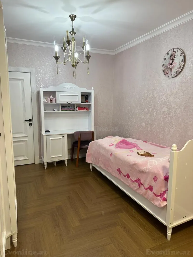 Satılır 4 otaqlı Mənzil Köhnə tikili 100 m² Neftçilər m. - şəkil 13