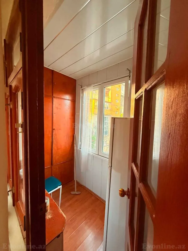 Kirayə verilir 2 otaqlı Mənzil Köhnə tikili 32 m² Memar Əcəmi m. - şəkil 9