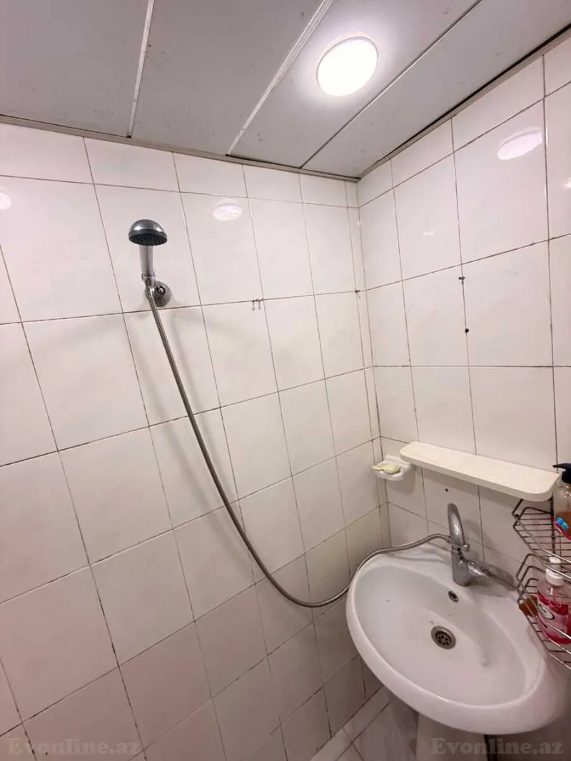 Kirayə verilir 2 otaqlı Mənzil Köhnə tikili 32 m² Memar Əcəmi m. - şəkil 12