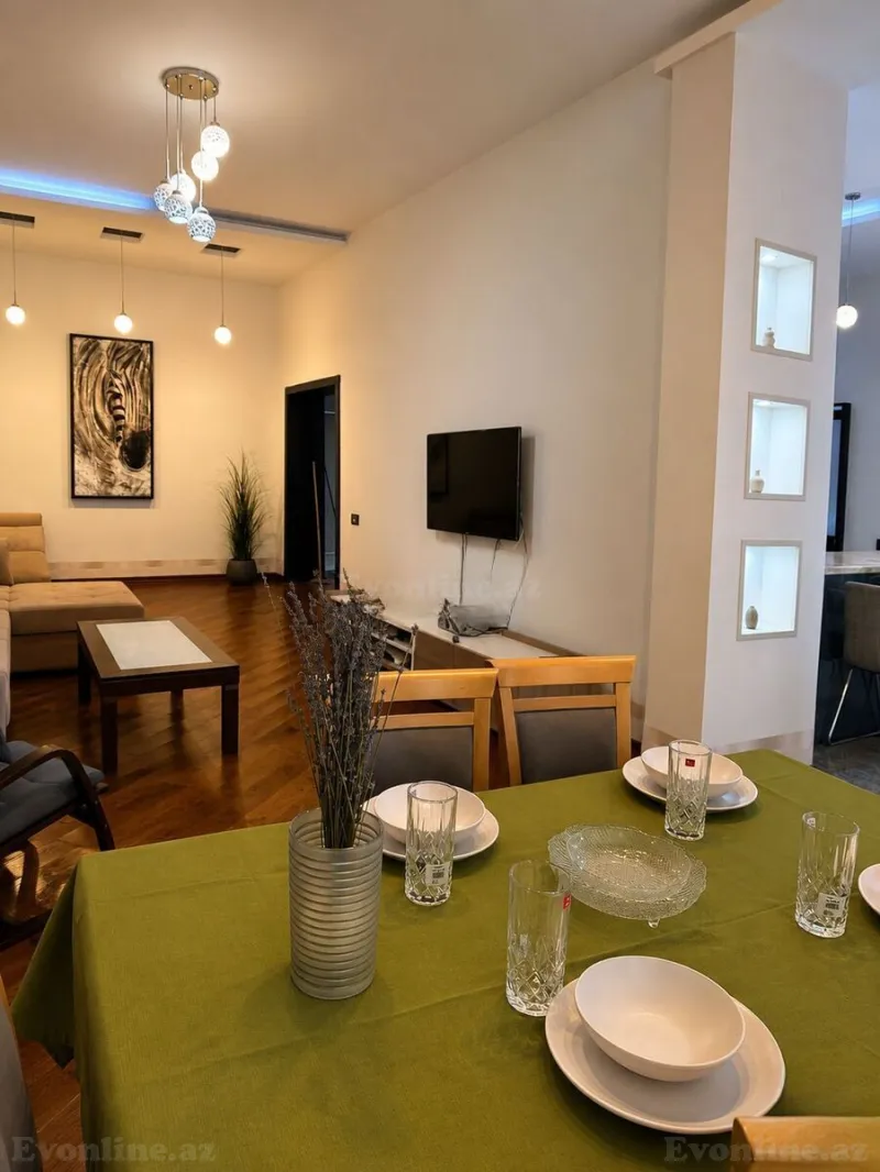 Kirayə verilir 6 otaqlı Həyət evi 400 m² Buzovna - şəkil 8