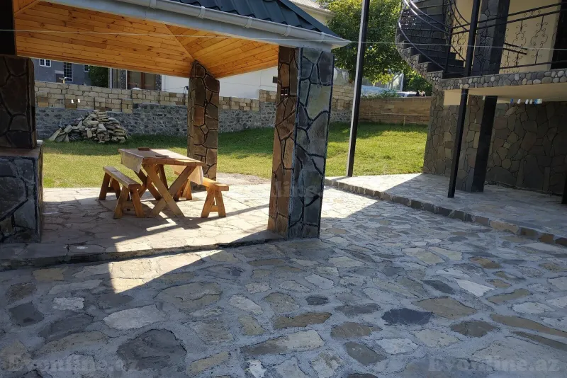 Kirayə verilir 4 otaqlı Həyət evi 120 m² Qax - şəkil 12