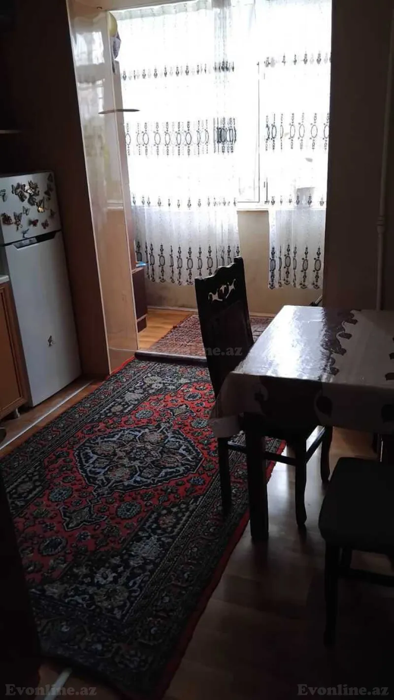 Satılır 3 otaqlı Mənzil Köhnə tikili 75 m² Əhmədli m.