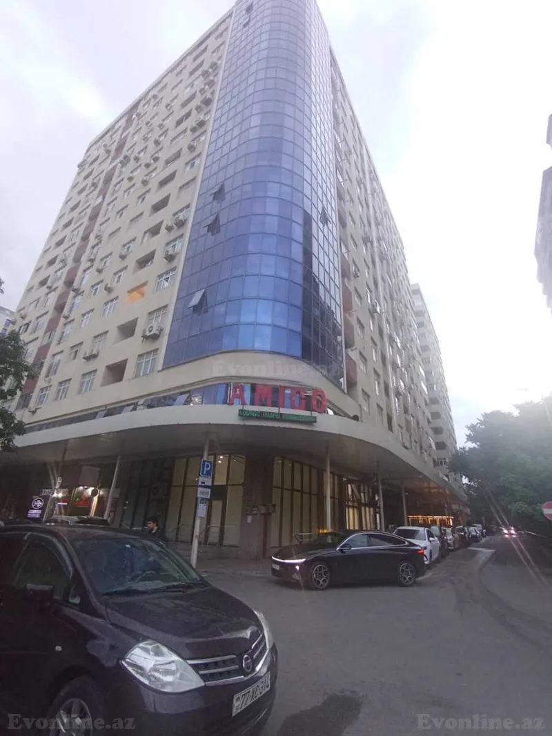 Satılır 3 otaqlı Mənzil Yeni tikili 130 m² Nəsimi r. - şəkil 15