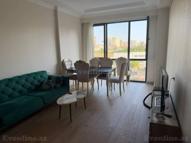 3 otaqlı Mənzil 75 m² İnşaatçılar m. Kirayə verilir