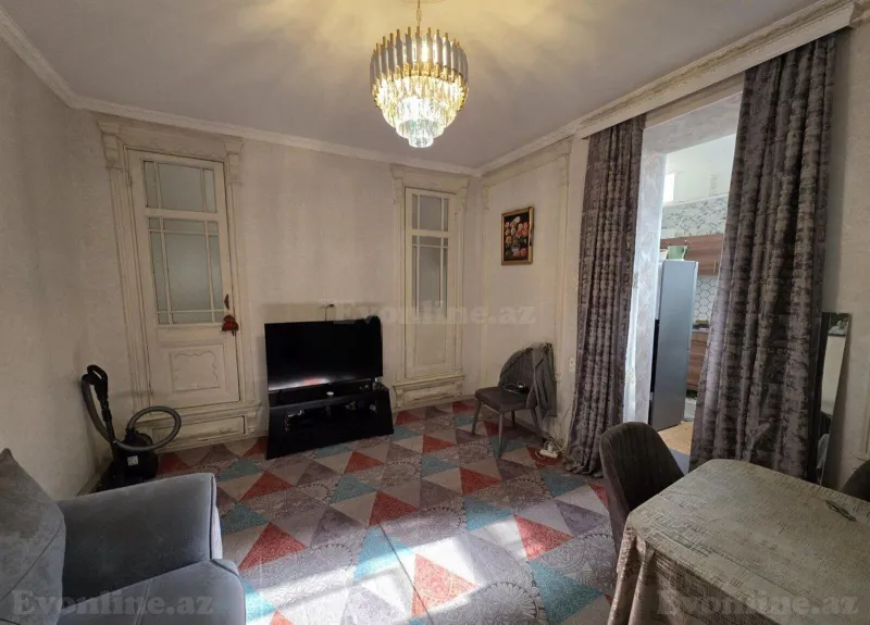 Satılır 2 otaqlı Mənzil Köhnə tikili 35 m² Nizami m. - şəkil 2