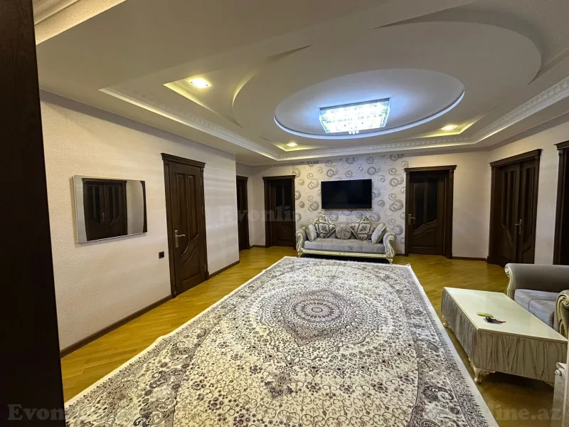 Kirayə verilir 4 otaqlı Mənzil Yeni tikili 200 m² 28 May m. - şəkil 3