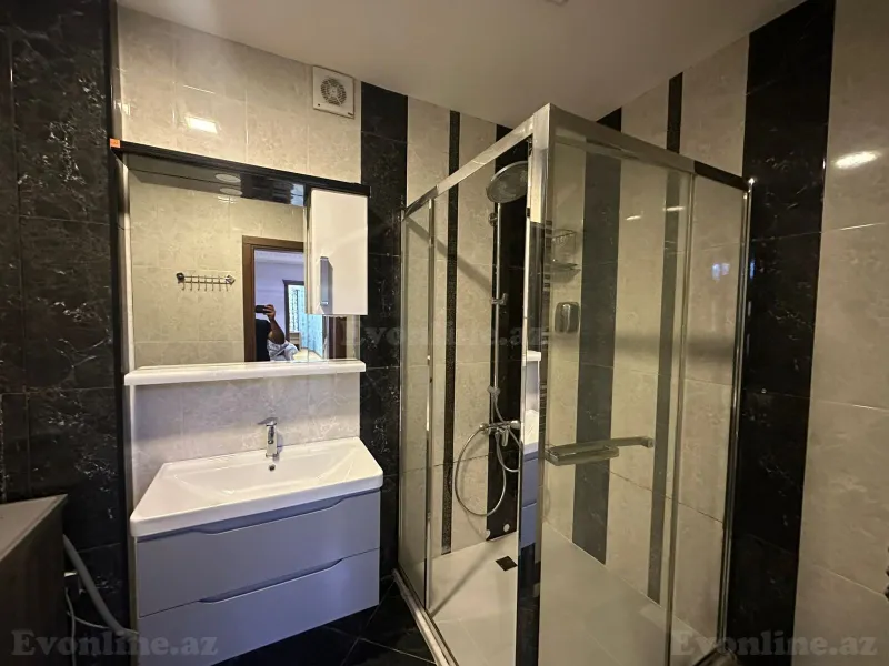 Kirayə verilir 4 otaqlı Mənzil Yeni tikili 200 m² 28 May m. - şəkil 14