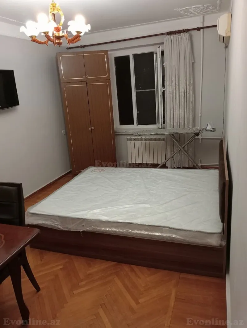 3 otaqlı Mənzil 80 m² 8 Noyabr m. Kirayə verilir