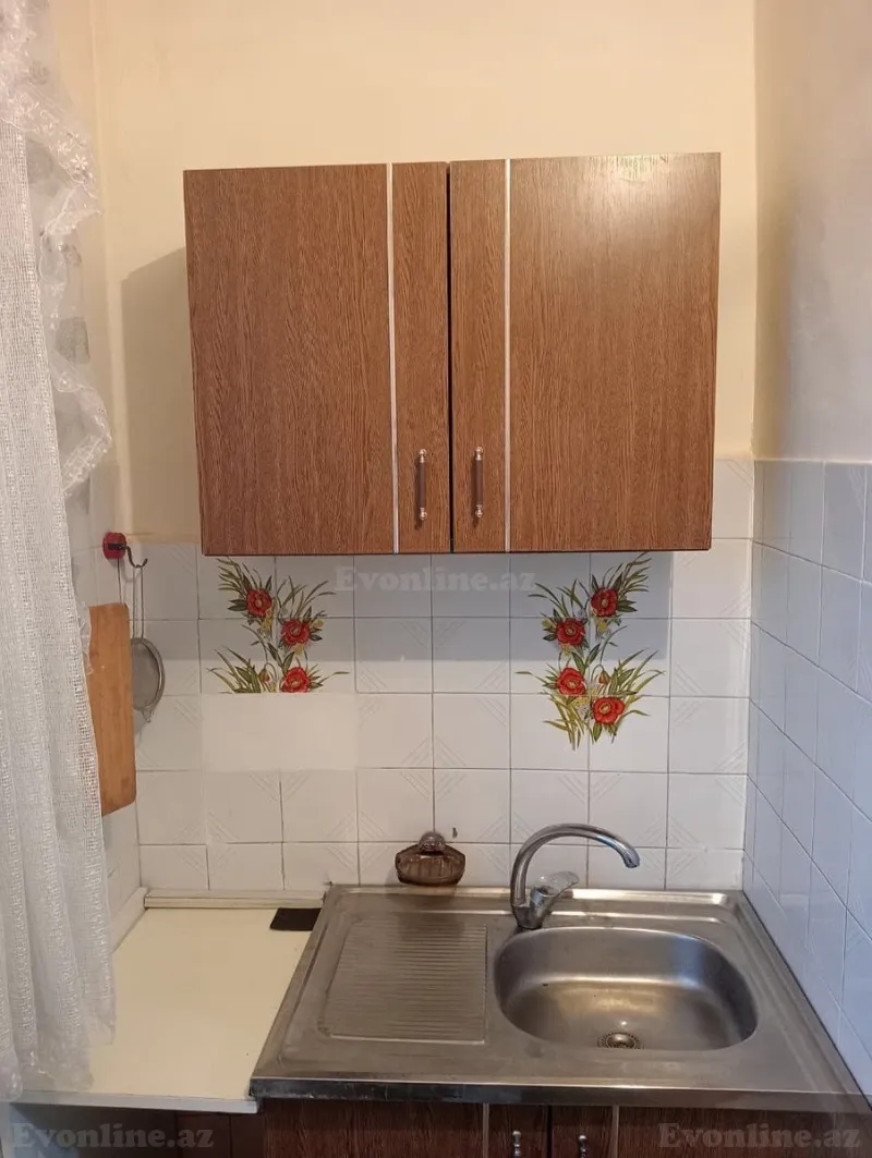 Kirayə verilir 3 otaqlı Mənzil Köhnə tikili 80 m² 8 Noyabr m. - şəkil 9