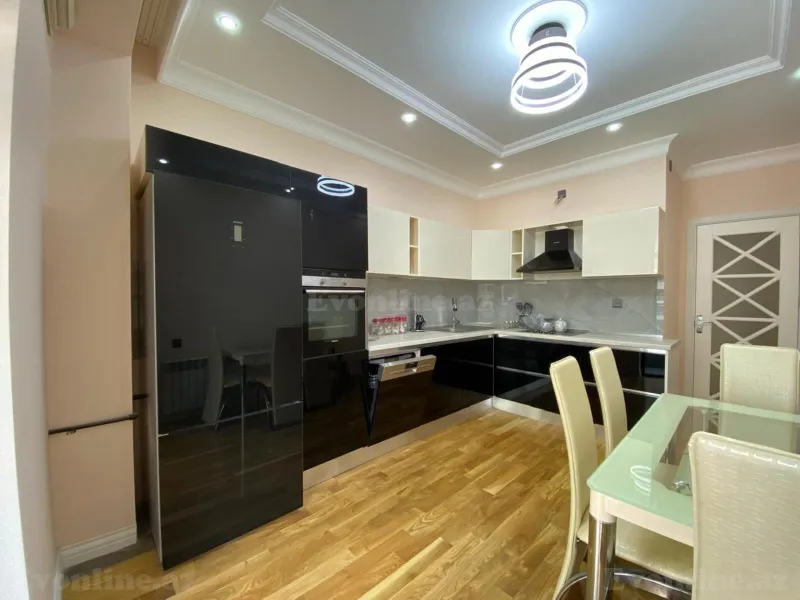 Kirayə verilir 3 otaqlı Mənzil Yeni tikili 150 m² Yasamal r. - şəkil 6