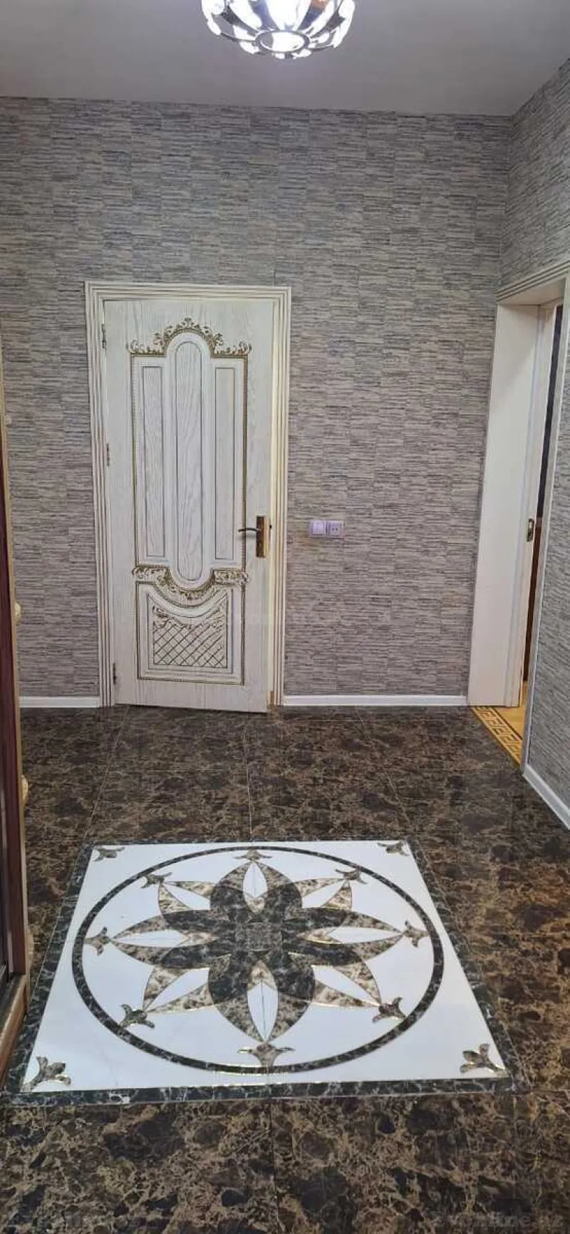 2 otaqlı Mənzil 85 m² Elmlər Akademiyası m. Kirayə verilir