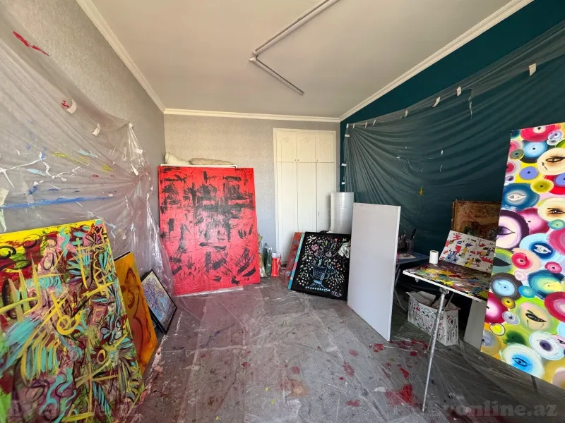 Satılır 3 otaqlı Mənzil Köhnə tikili 90 m² Səbail r. - şəkil 9