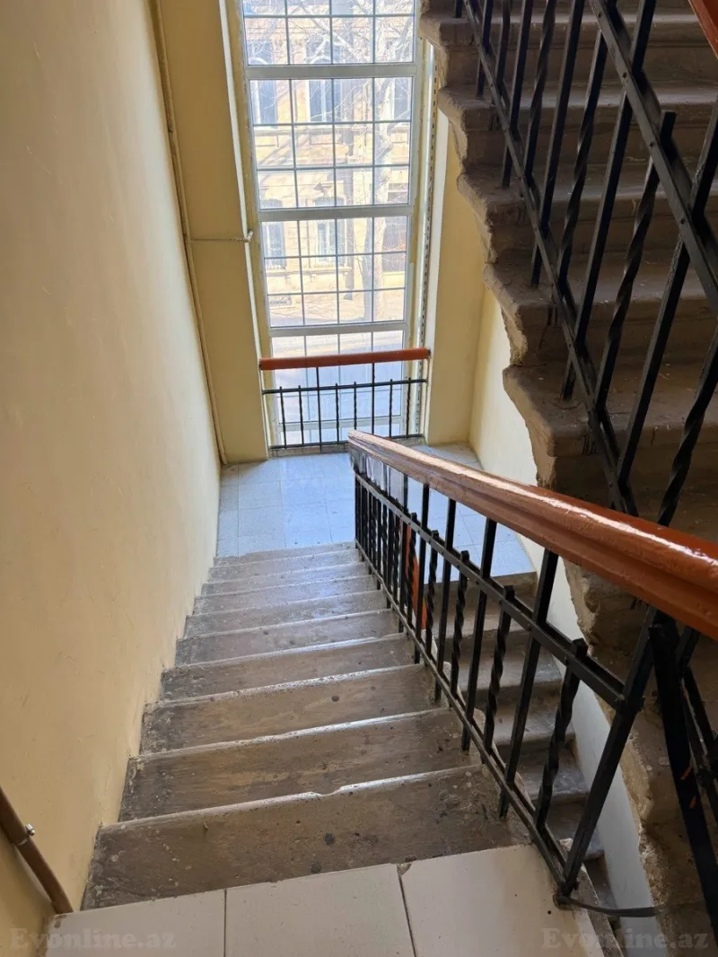Satılır 3 otaqlı Mənzil Köhnə tikili 90 m² Səbail r. - şəkil 22