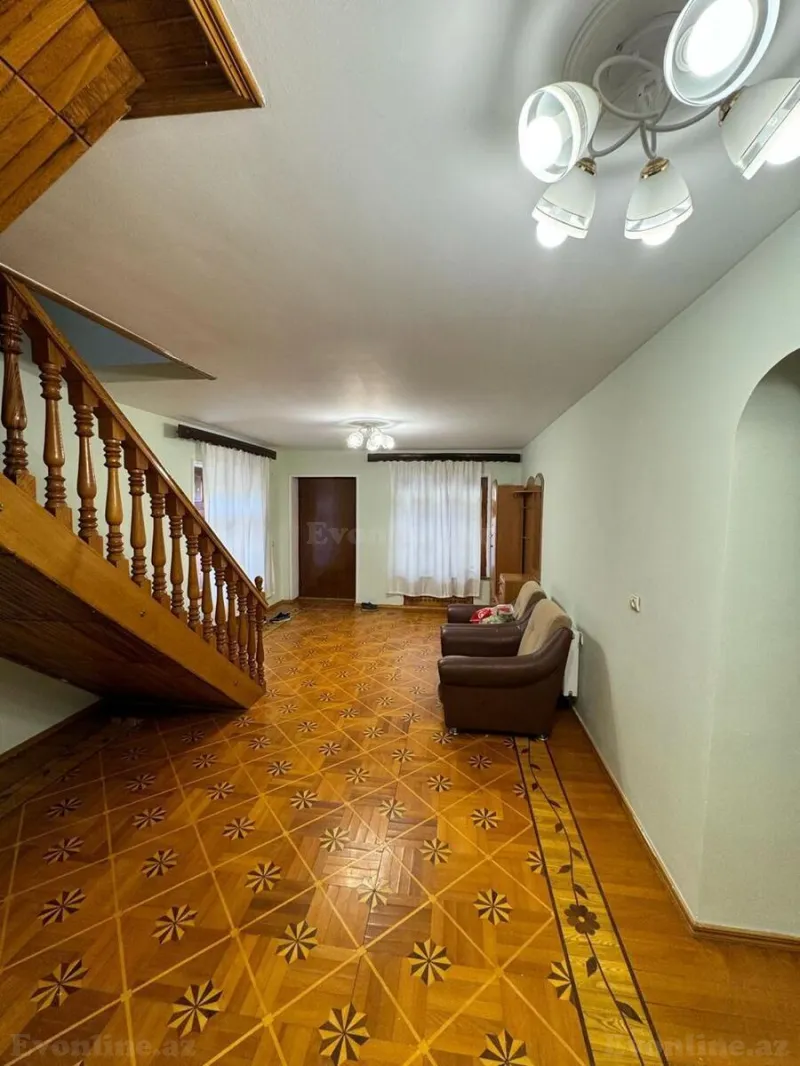 Satılır 6 otaqlı Həyət evi 250 m² Azadlıq prospekti m. - şəkil 9