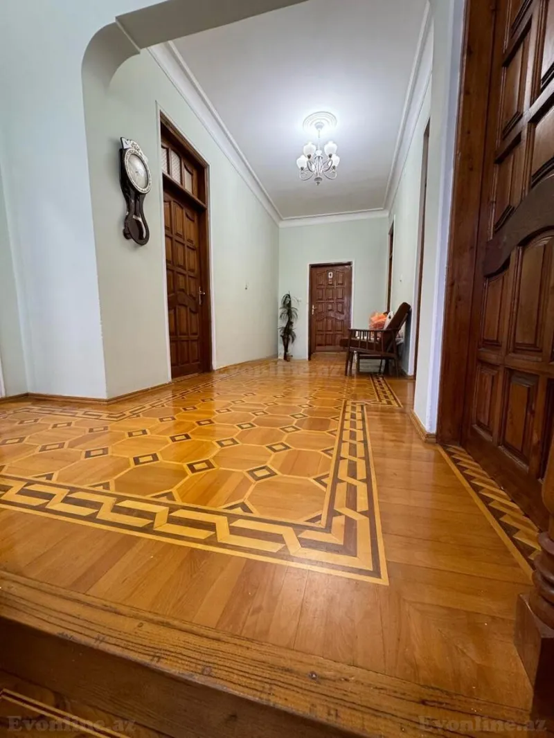 Satılır 6 otaqlı Həyət evi 250 m² Azadlıq prospekti m. - şəkil 12