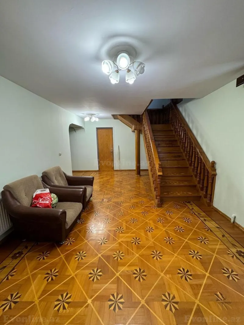 Satılır 6 otaqlı Həyət evi 250 m² Azadlıq prospekti m. - şəkil 13