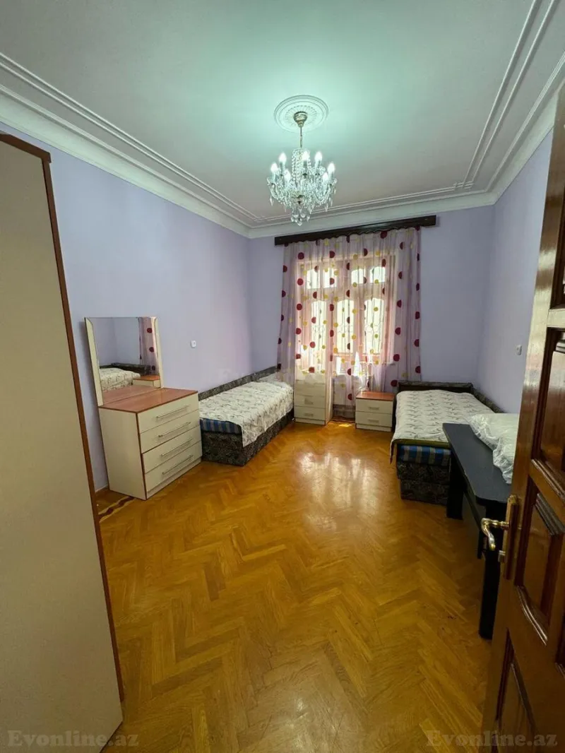 Satılır 6 otaqlı Həyət evi 250 m² Azadlıq prospekti m. - şəkil 14