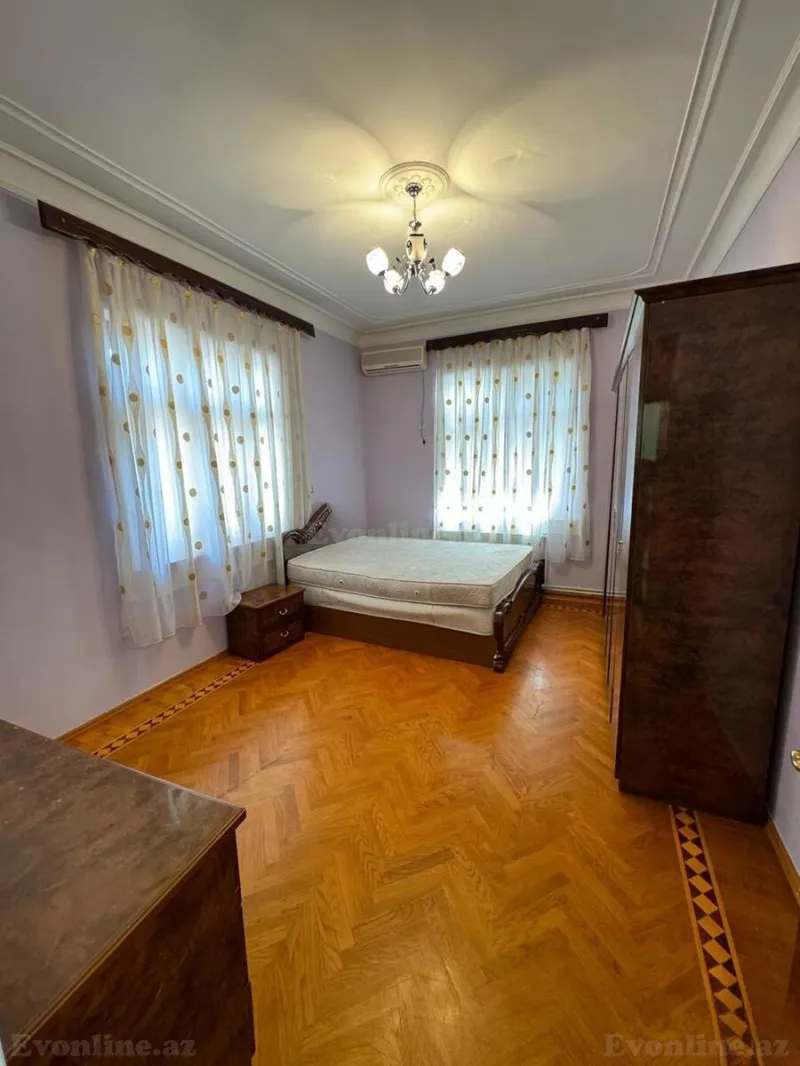 Satılır 6 otaqlı Həyət evi 250 m² Azadlıq prospekti m. - şəkil 15