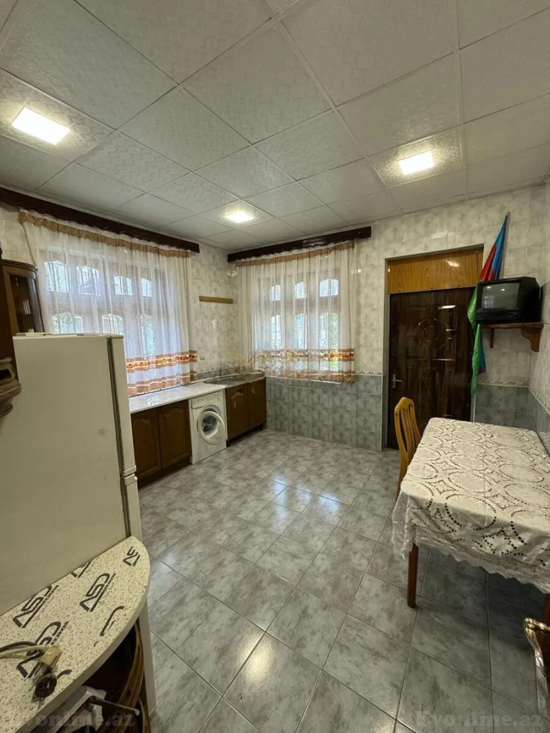 Satılır 6 otaqlı Həyət evi 250 m² Azadlıq prospekti m. - şəkil 21