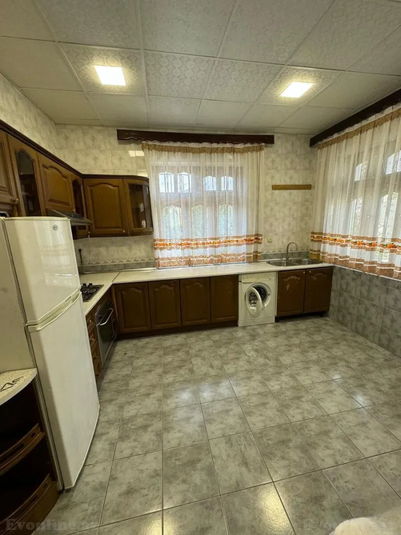 Satılır 6 otaqlı Həyət evi 250 m² Azadlıq prospekti m. - şəkil 22
